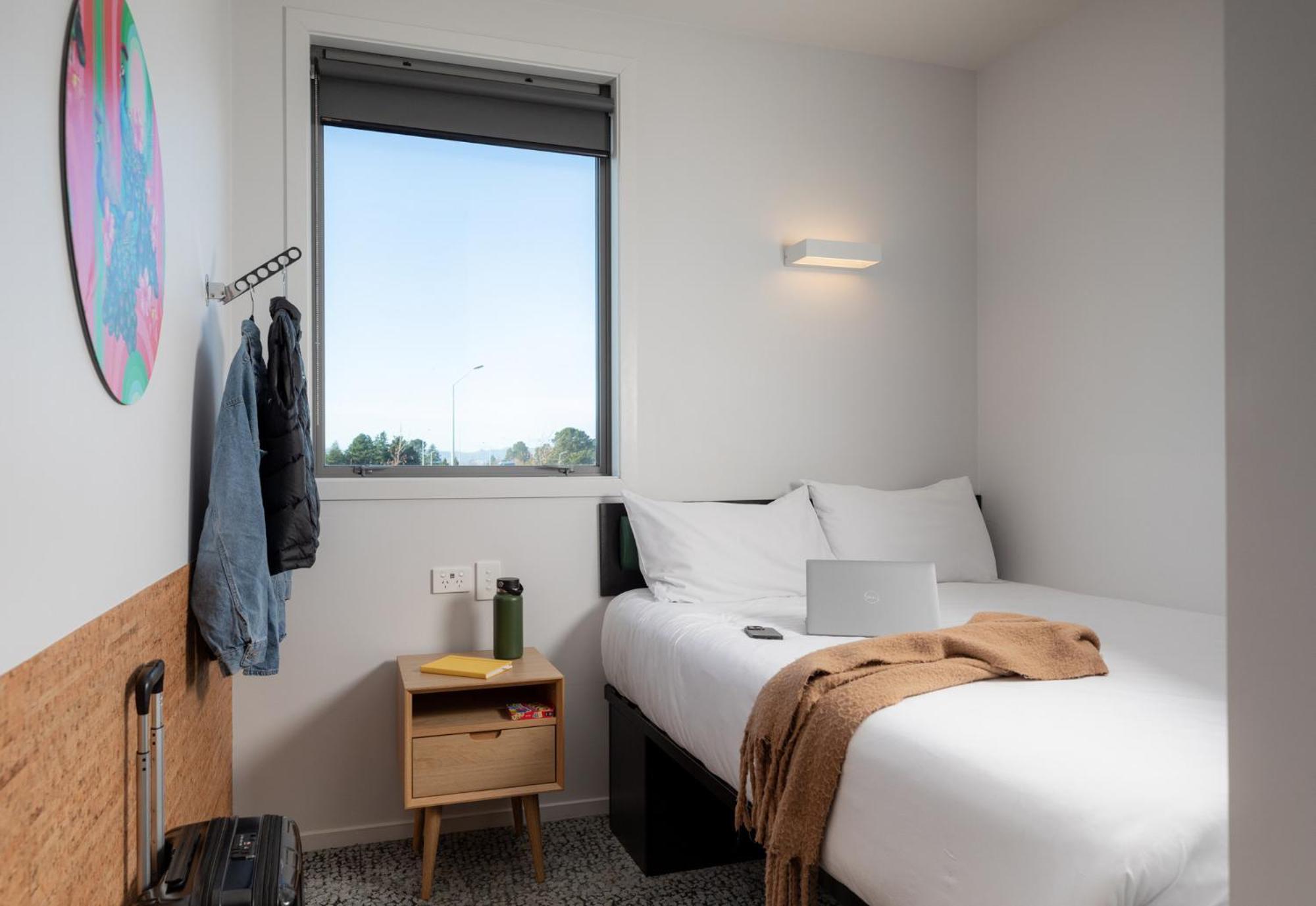 Lylo Christchurch Kültér fotó A room at the new student village