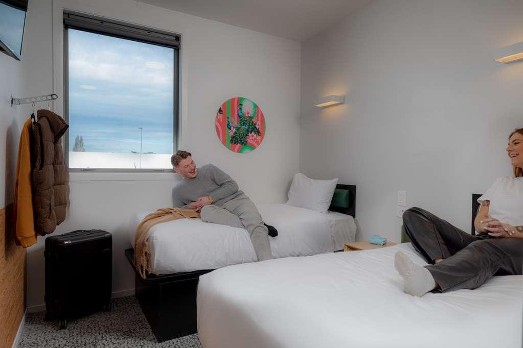 Lylo Christchurch Szoba fotó A room at the hotel
