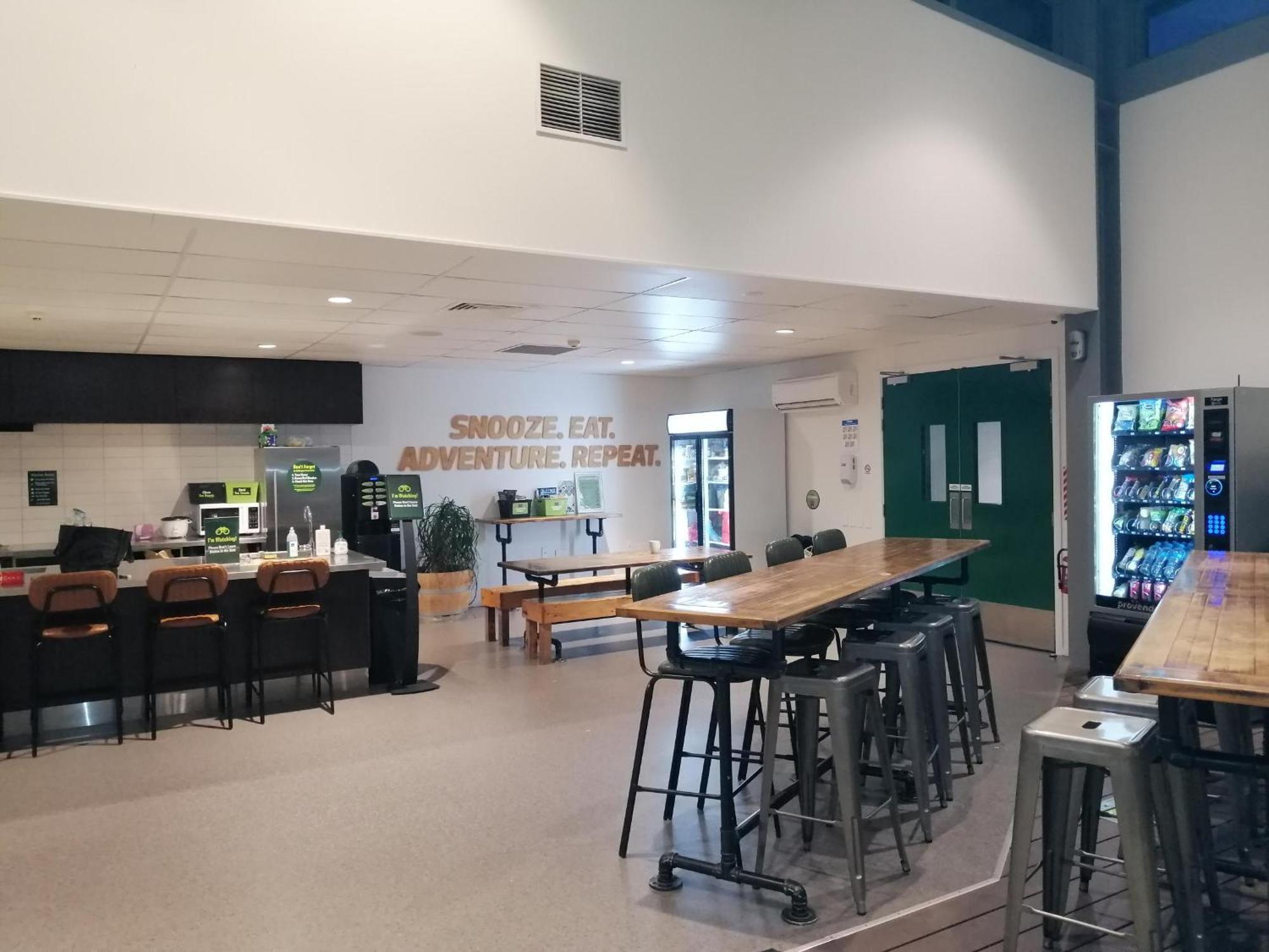 Lylo Christchurch Kültér fotó The interior of the Student Life Center